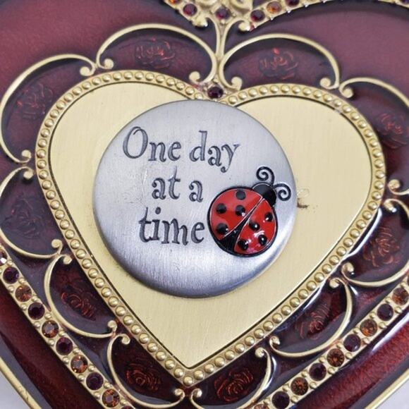 Things Remembered Heart Keepsake Box Gold Velvet Lined Jewelry Valentine Gift - Picture 7 of 12